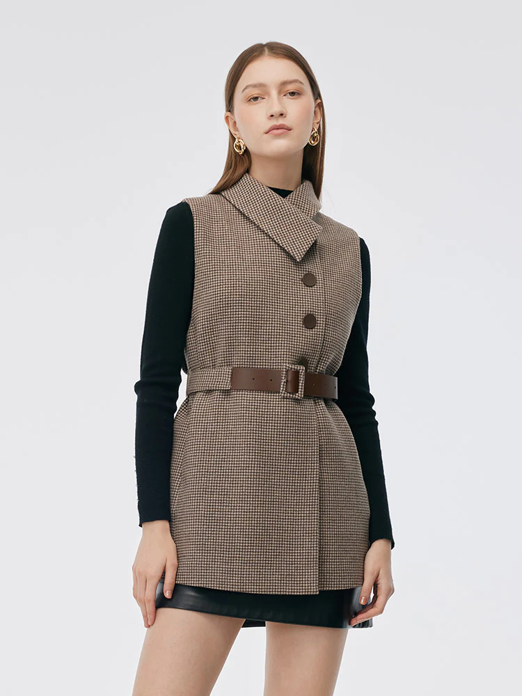 100% Washable Wool Beige Check Cape And Vest Two-Piece Set With Belt - Image 4