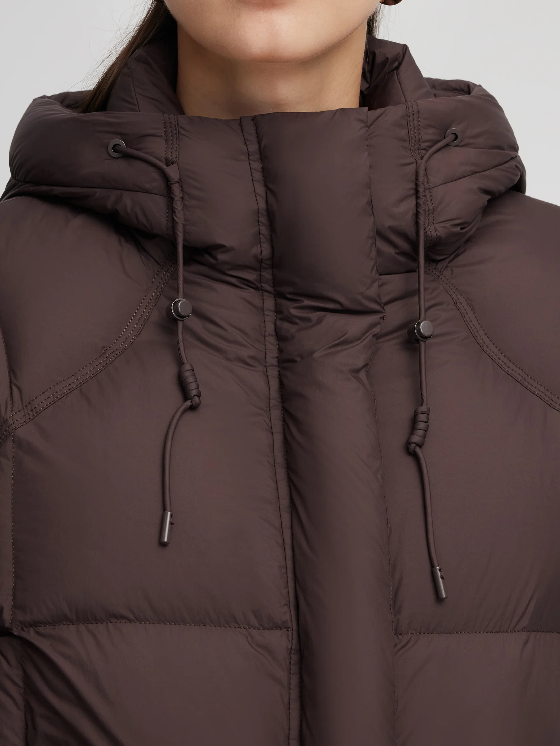 Lightweight Drawstring Hem Hooded Goose Down Jacket - Image 9