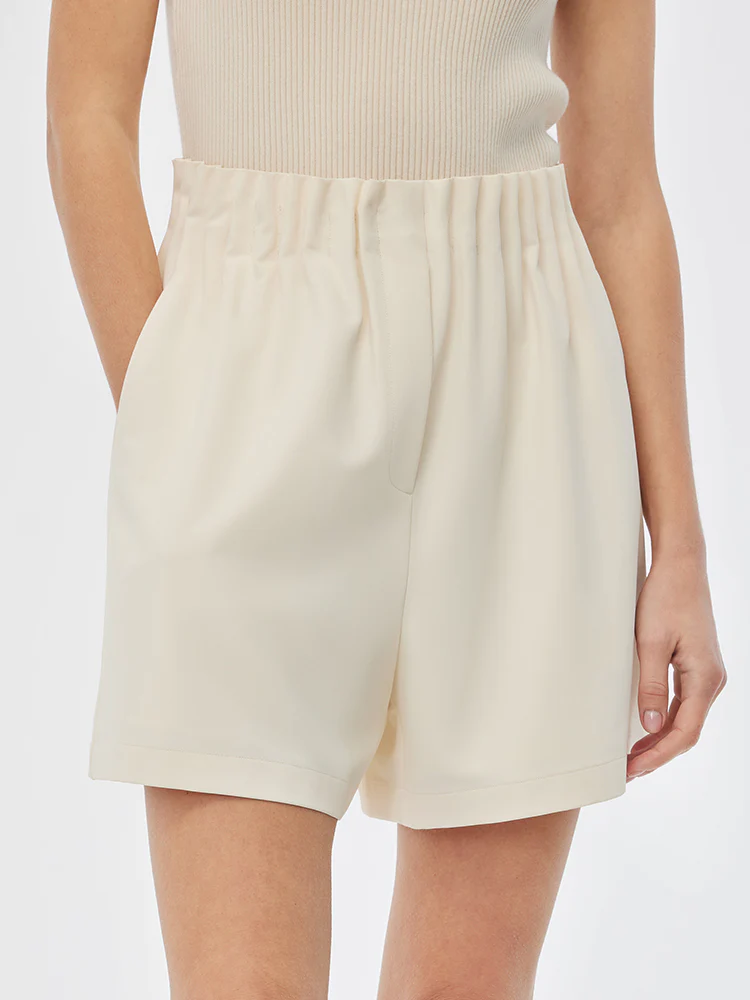 Stretch Elastic Waist A-Line Women Shorts - Image 4