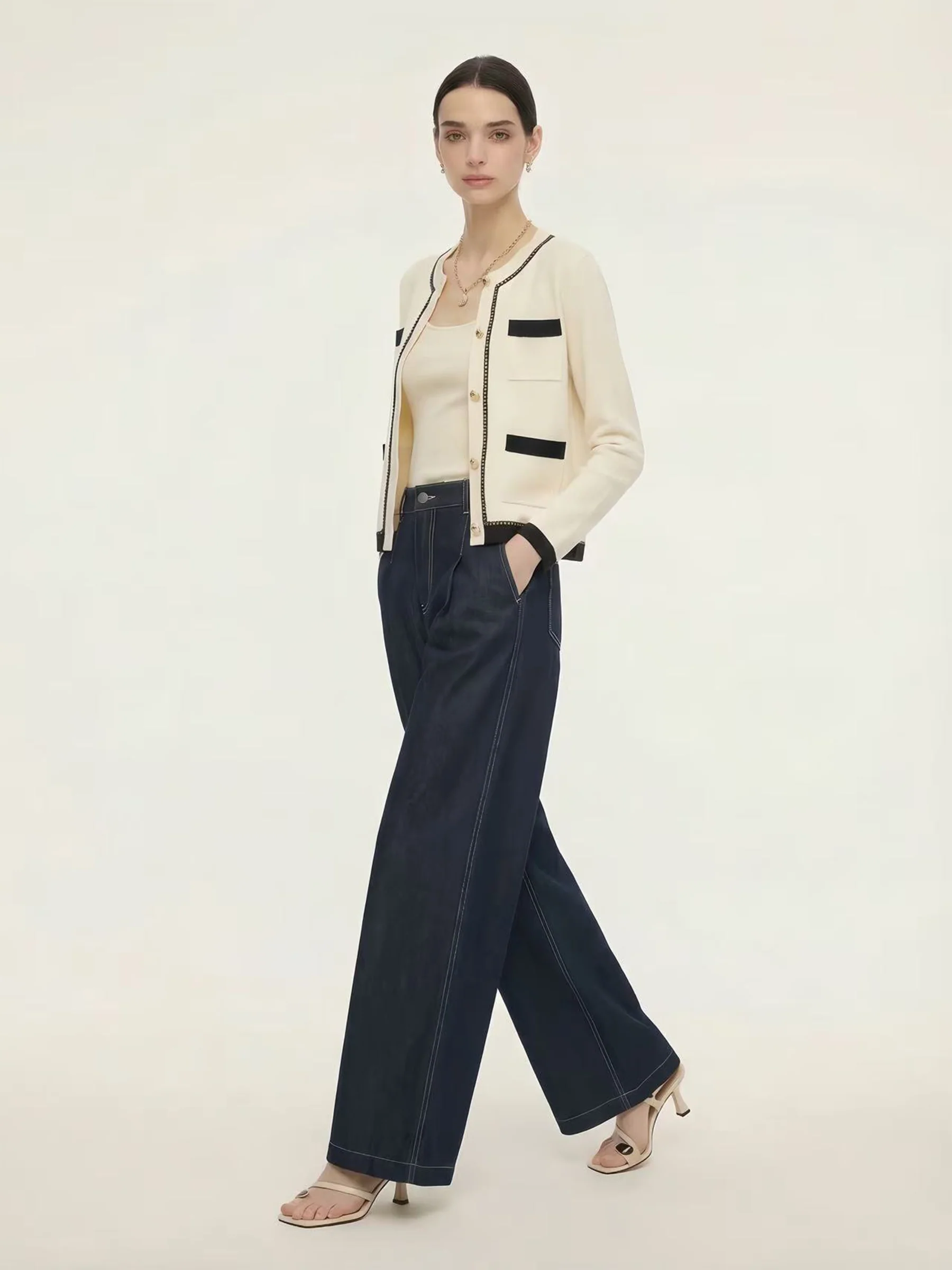 Tencel Blend Contrast Trim Women Cardigan - Image 3